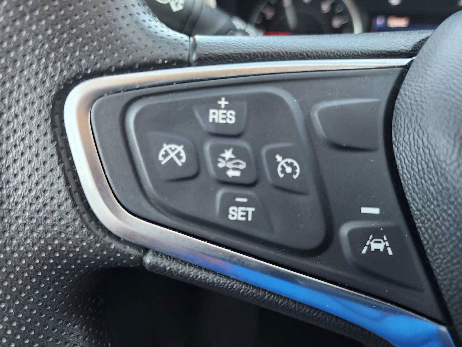 Used 2022 Chevrolet Equinox LT FWD image 18