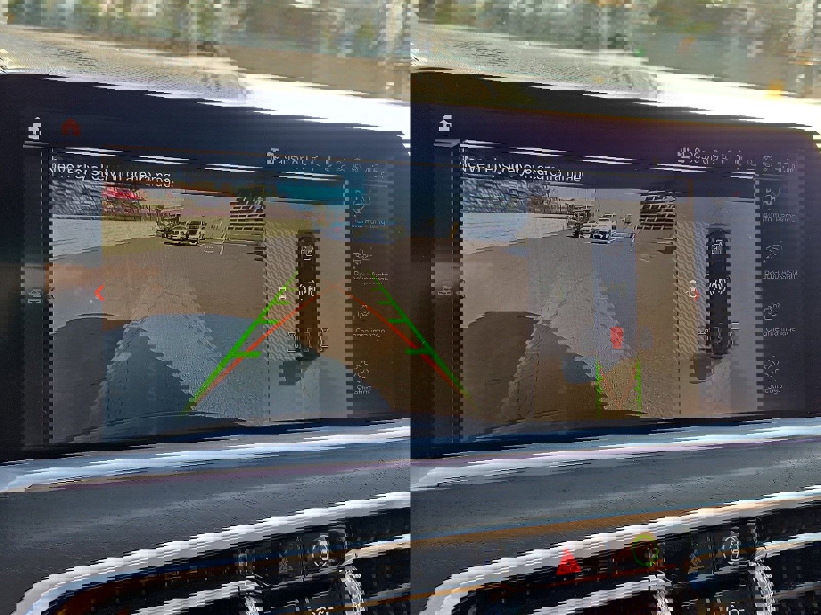 Used 2022 BMW X7 xDrive40i w/ M Sport Package image 18