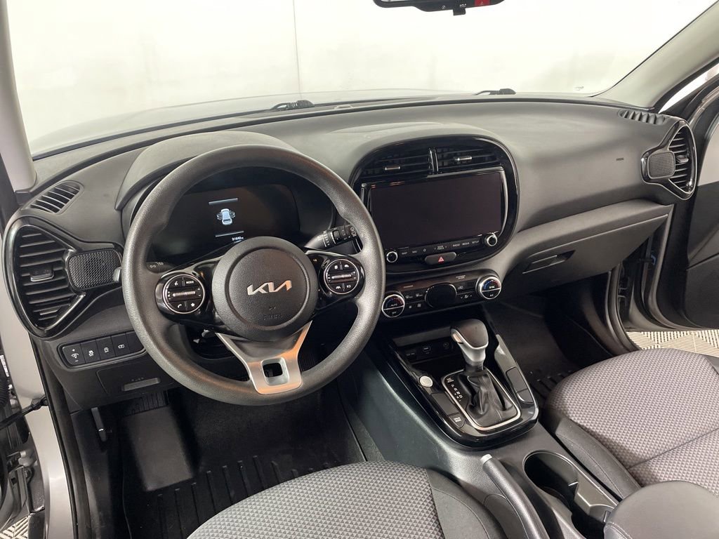 Used 2023 Kia Soul S image 8