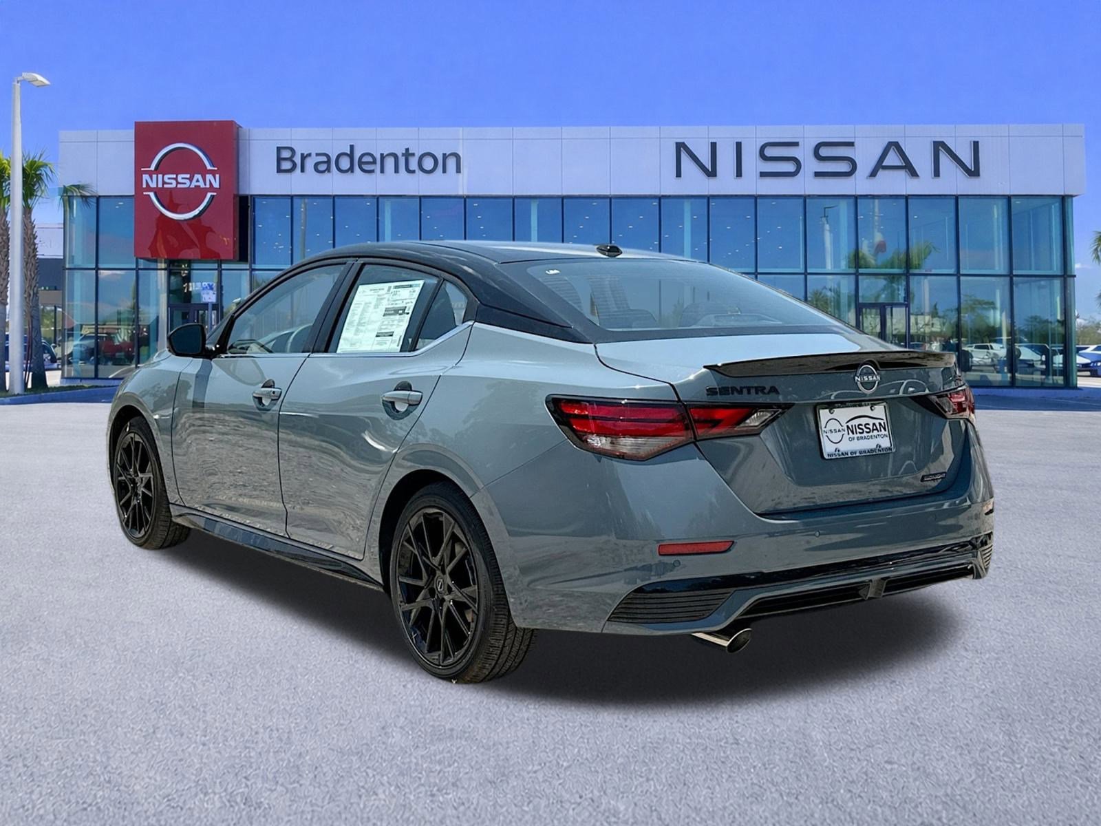 New 2025 Nissan Sentra SR w/ Midnight Edition image 4