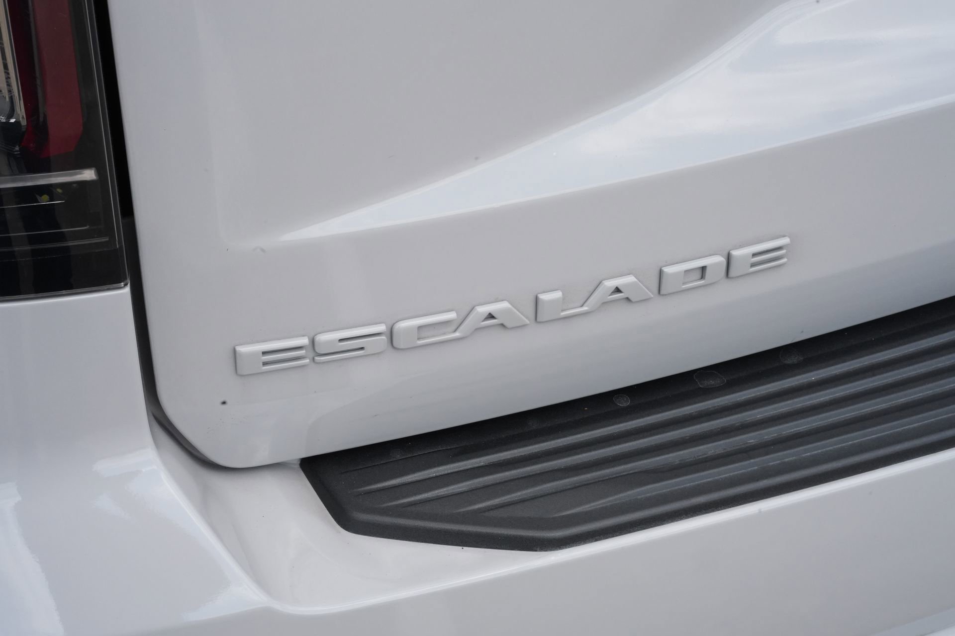Certified 2023 Cadillac Escalade V image 22
