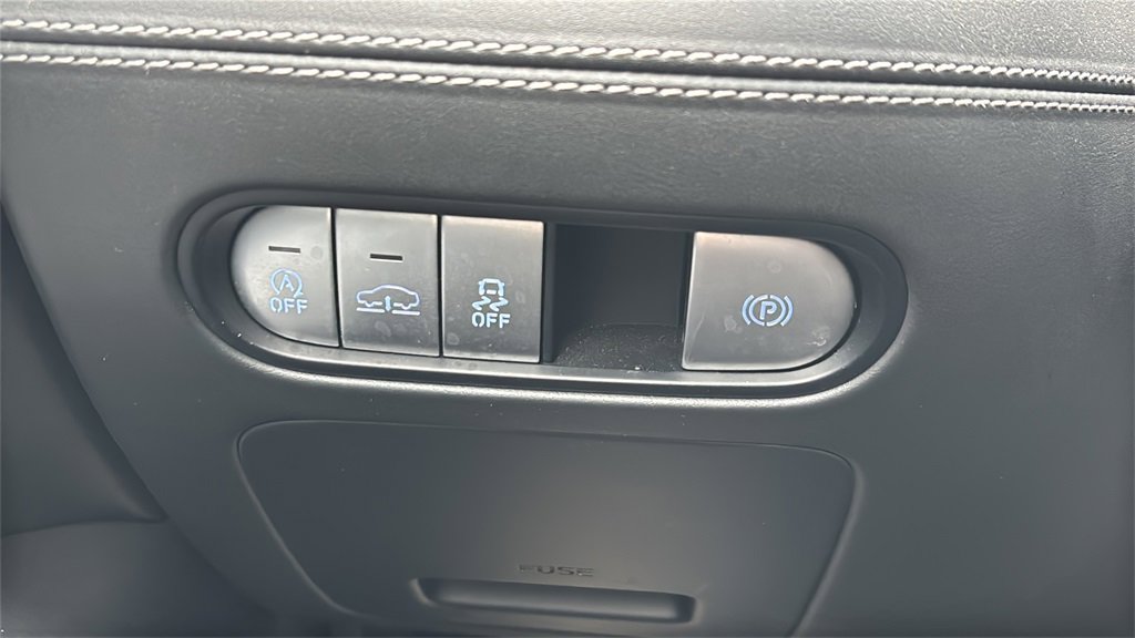 Used 2023 Genesis G90 3.5T image 19