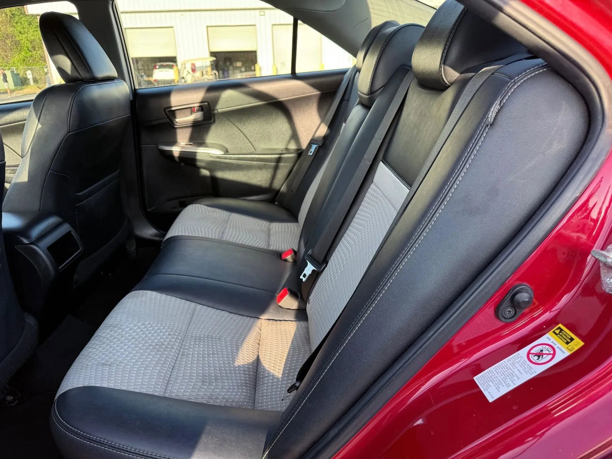 Used 2014 Toyota Camry SE FWD image 21