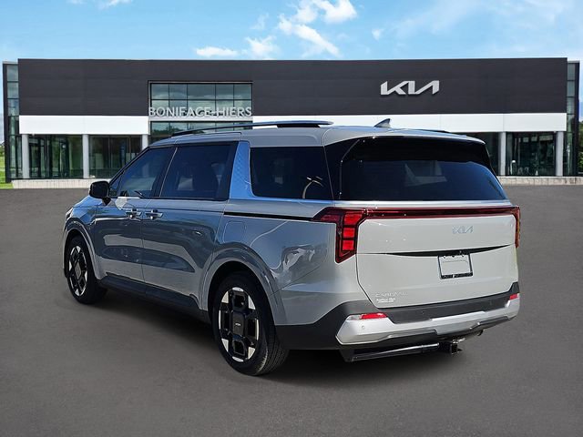 Used 2025 Kia Carnival EX image 3