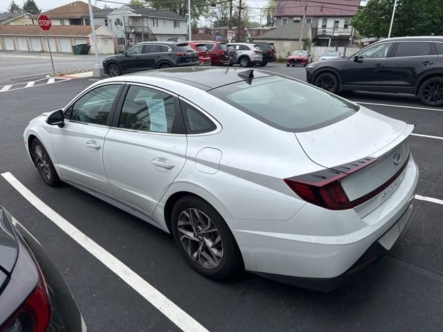 Used 2022 Hyundai Sonata SEL w/ Convenience Package FWD image 6