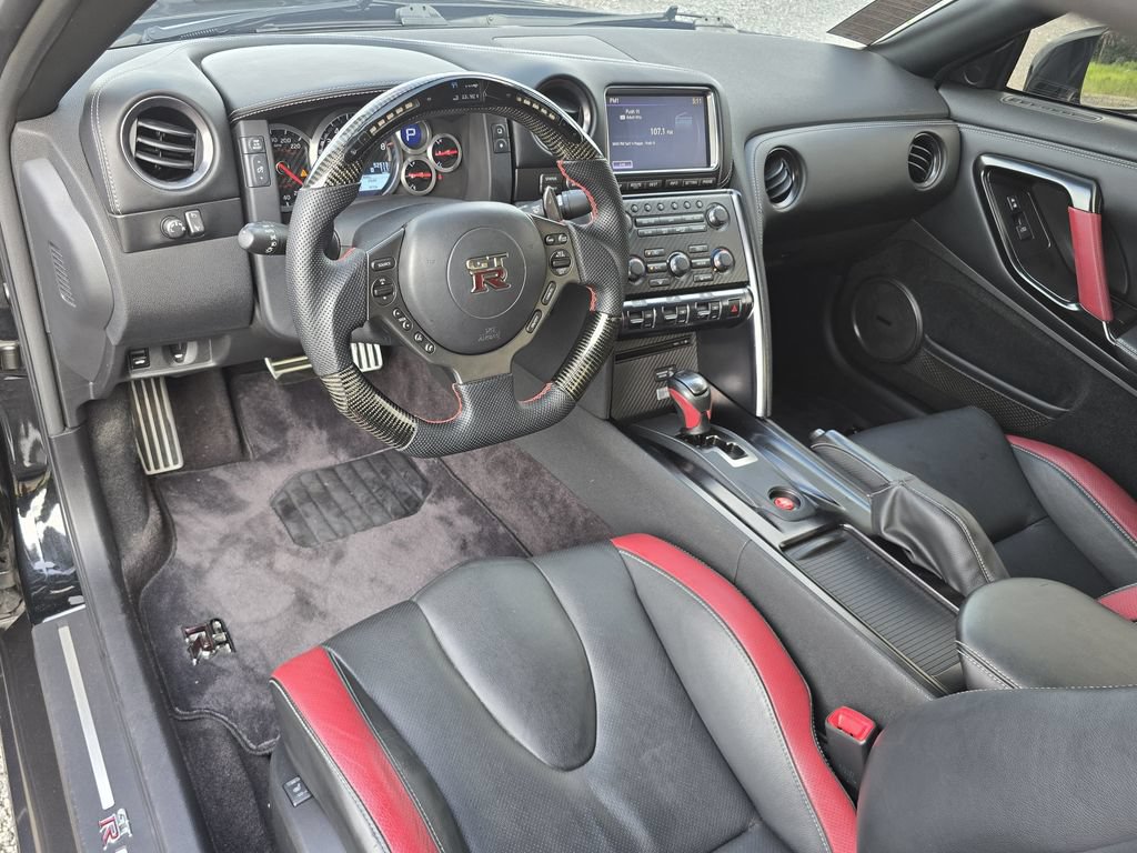 Used 2015 Nissan GT-R Black Edition AWD/4WD image 23