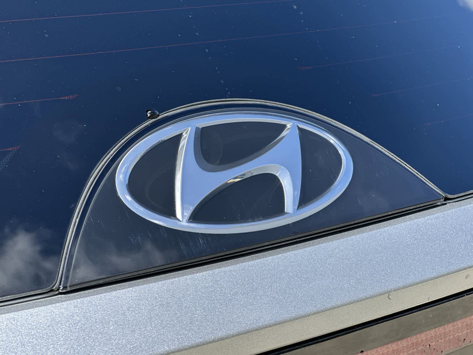 Used 2024 Hyundai Tucson Limited FWD image 16