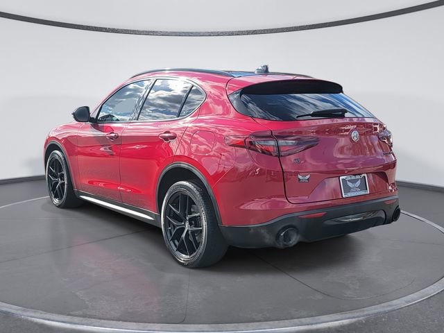Used 2020 Alfa Romeo Stelvio Base w/ Nero Edizione image 4