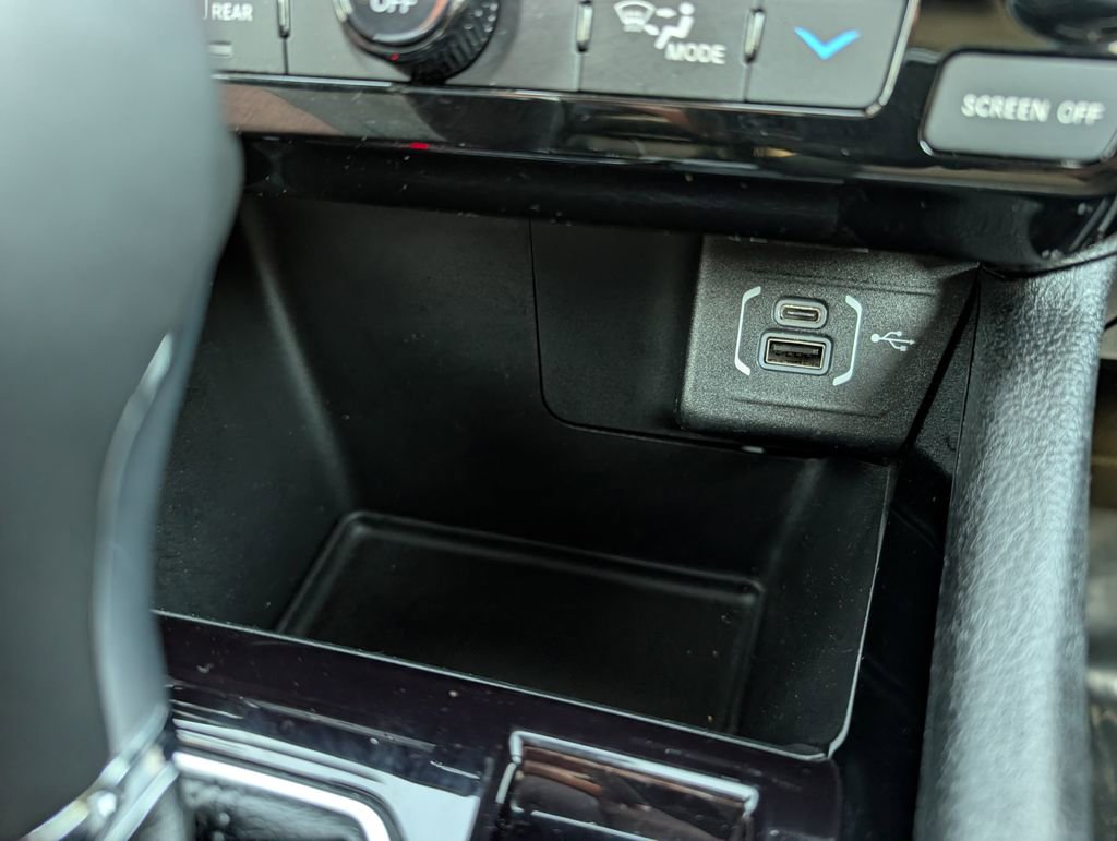 Used 2024 Jeep Compass Limited AWD/4WD image 30