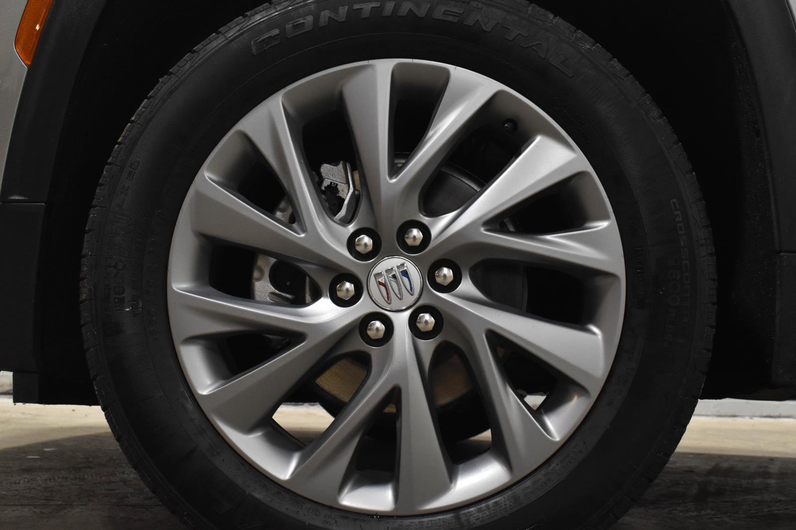 Used 2025 Buick Enclave Preferred image 28