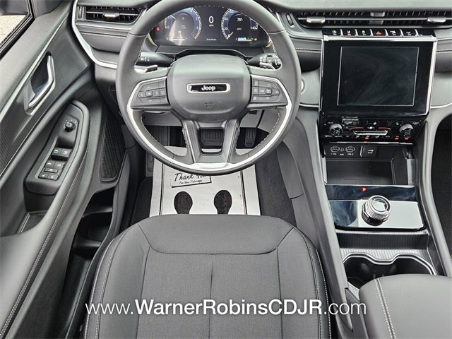 New 2025 Jeep Grand Cherokee L Laredo w/ Luxury Tech Group I image 7