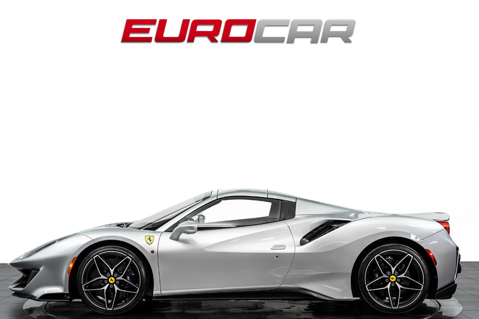 Used 2020 Ferrari 488 Pista Spider RWD image 3