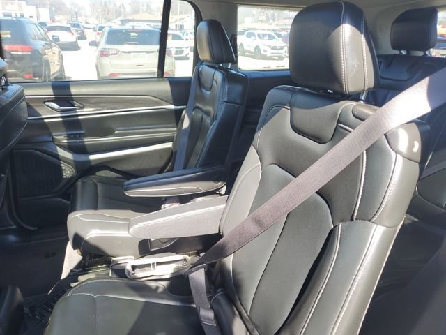 Used 2023 Jeep Grand Cherokee L Limited image 31
