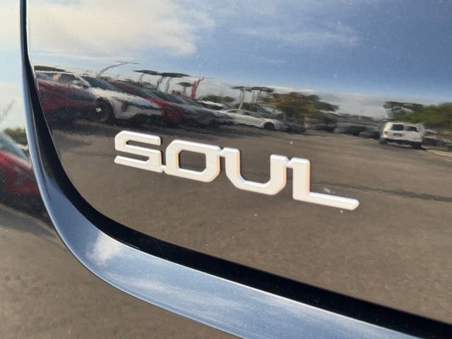 Certified 2025 Kia Soul LX image 8