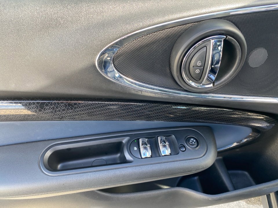 Used 2021 MINI Cooper Clubman S w/ Storage Package image 35
