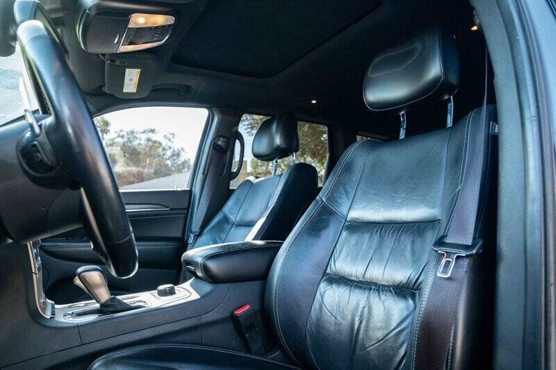 Used 2016 Jeep Grand Cherokee Limited image 11