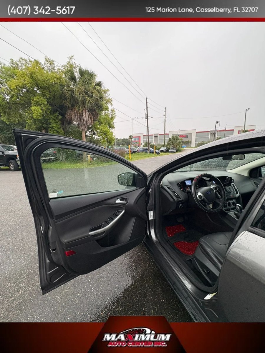 Used 2014 Ford Focus SE w/ Equipment Group 201A FWD image 10