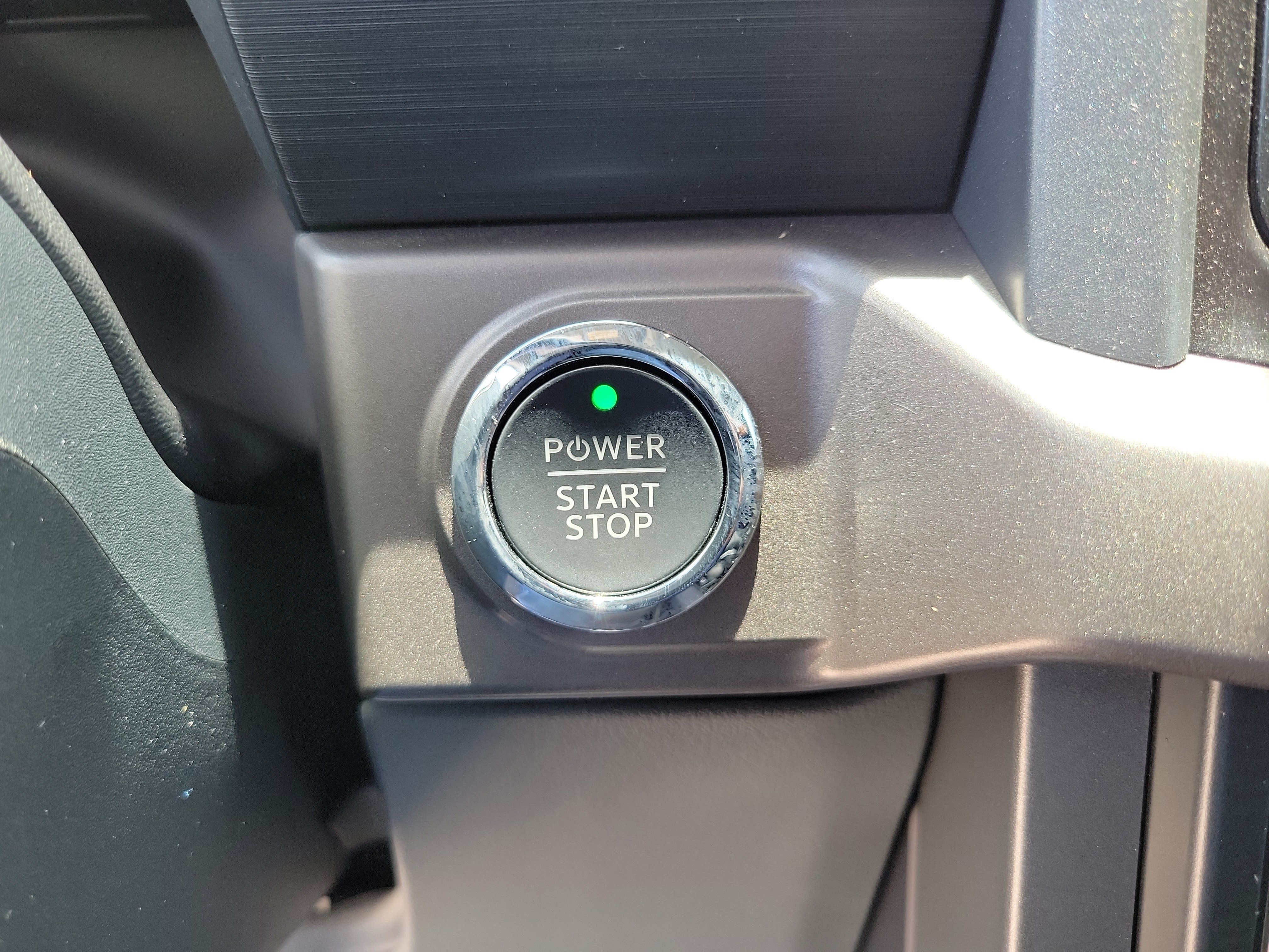 Used 2025 Ford F150 Lightning XLT AWD/4WD image 28