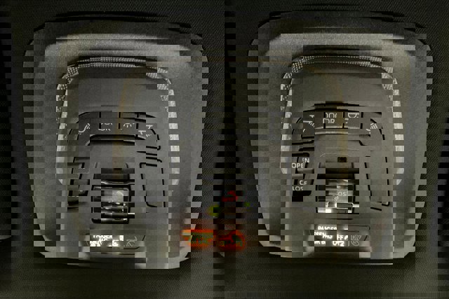 Used 2026 Toyota Crown Limited image 35