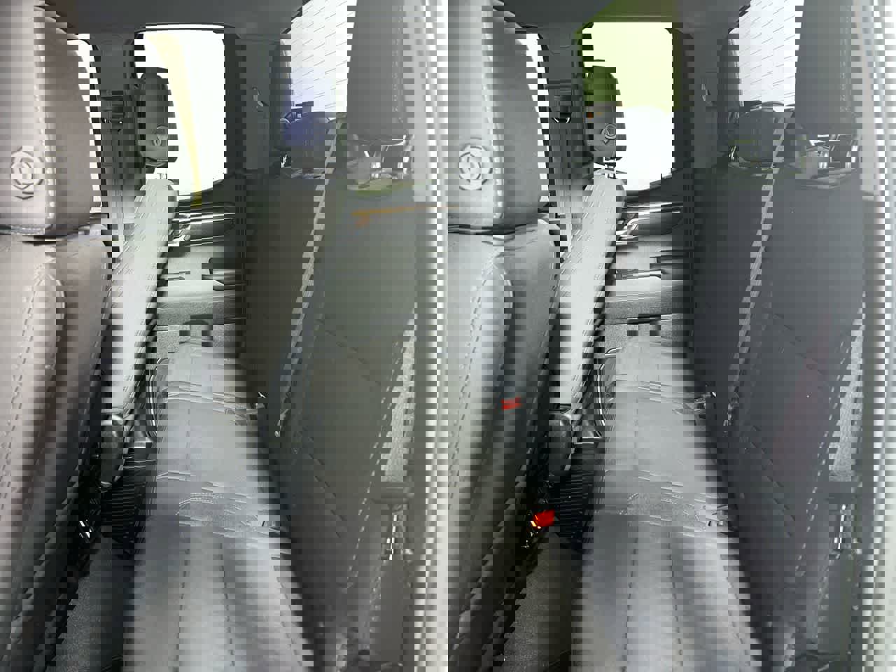 Used 2024 GMC Sierra 1500 Elevation image 27