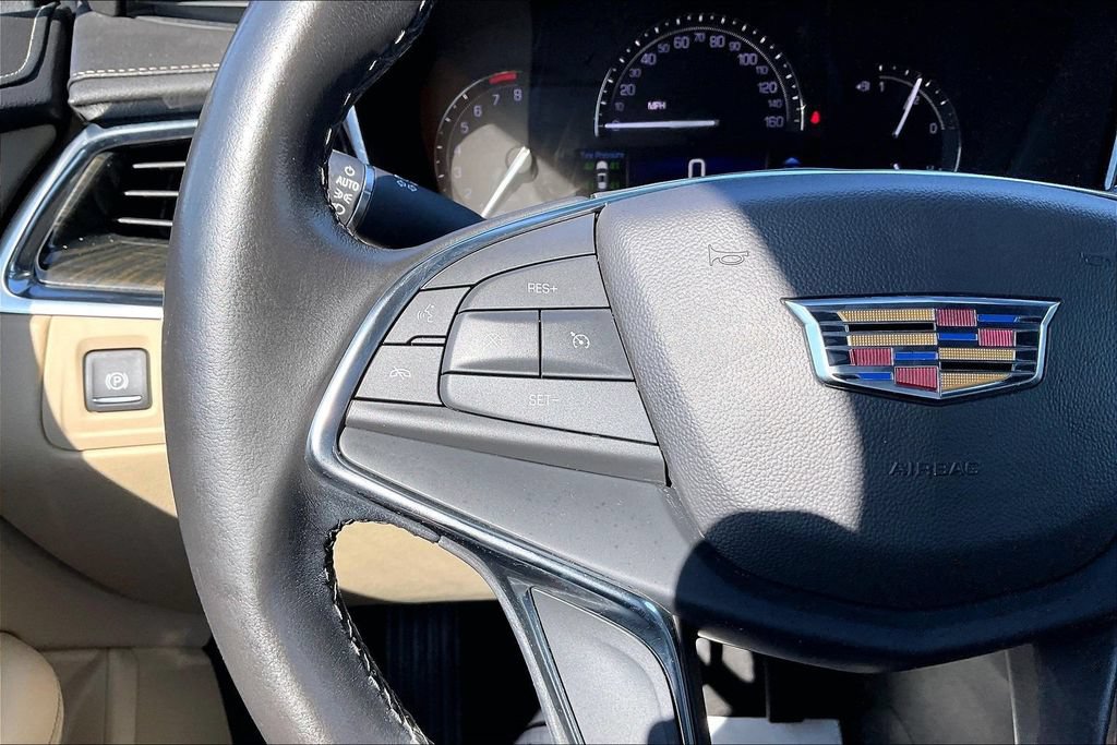 Used 2019 Cadillac XT5 AWD image 12