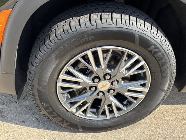 Used 2025 Chevrolet Traverse LT AWD/4WD image 14