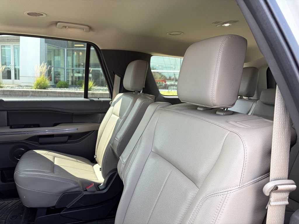 Used 2021 Ford Expedition Max XLT AWD/4WD image 12