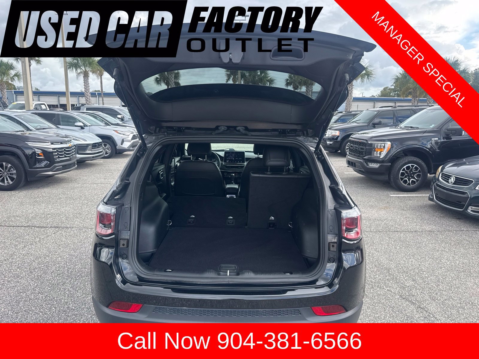 Used 2022 Jeep Compass Latitude FWD image 8