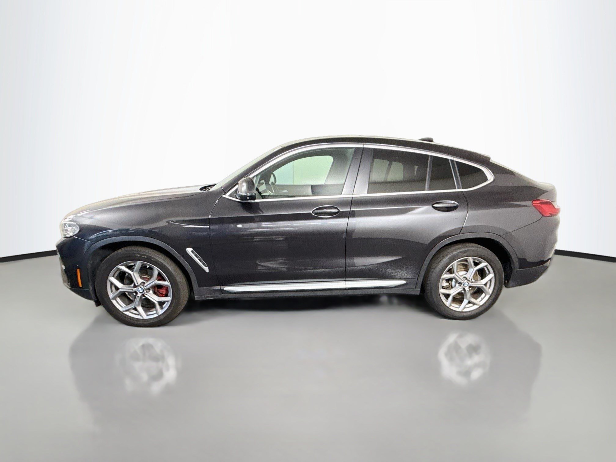 Used 2022 BMW X4 xDrive30i AWD/4WD image 6