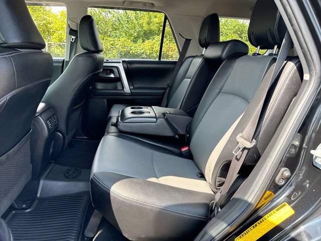 Used 2021 Toyota 4Runner SR5 Premium w/ Moonroof Package AWD/4WD image 23