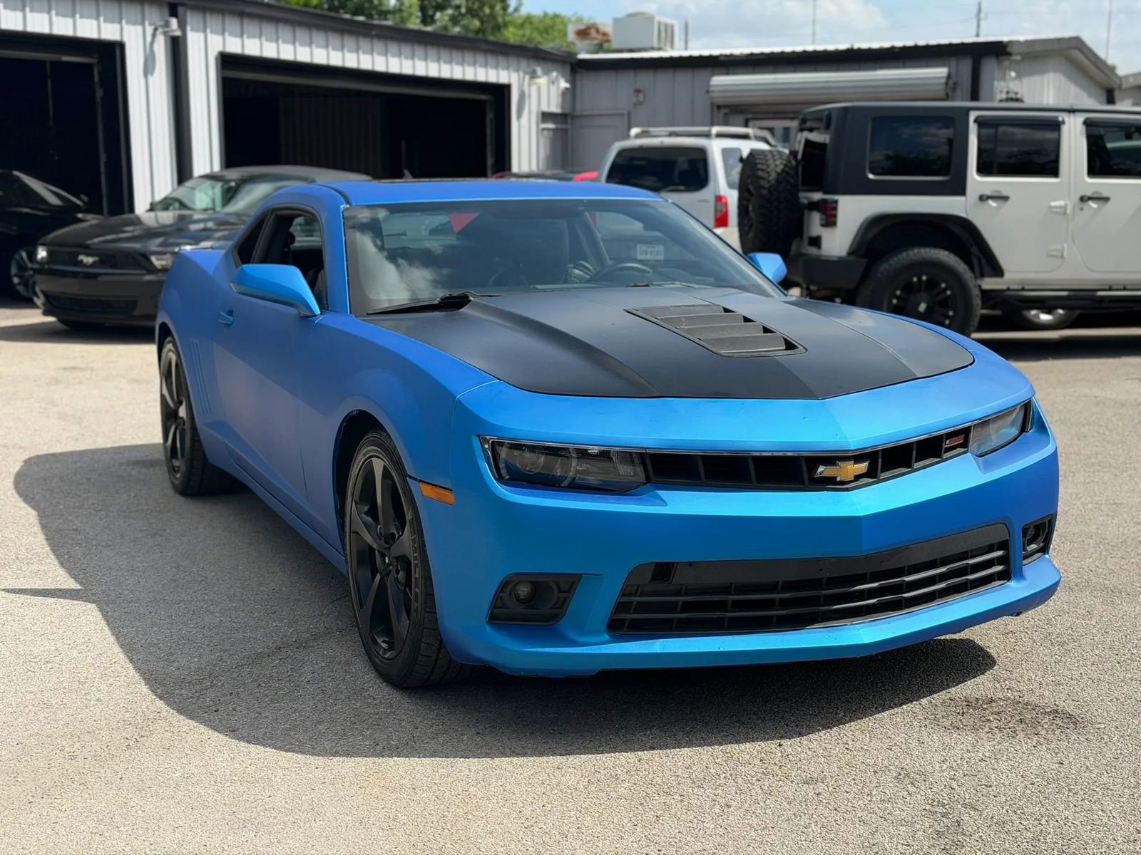 Used 2014 Chevrolet Camaro SS w/ RS Package image 3