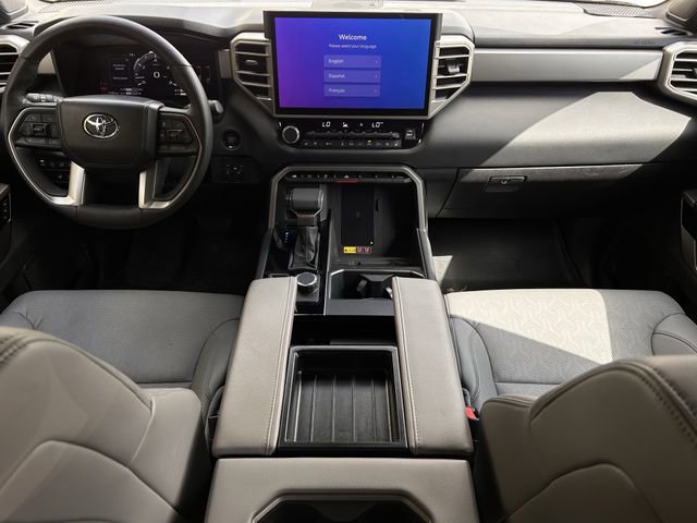 Used 2025 Toyota Tundra Limited AWD/4WD image 11