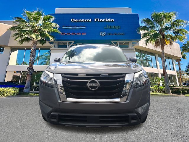 Used 2022 Nissan Pathfinder SV FWD image 3