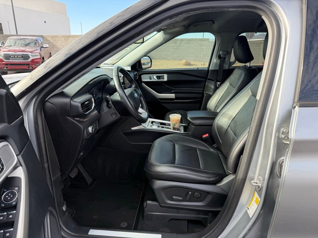 Used 2021 Ford Explorer Limited w/ Equipment Group 301A image 11