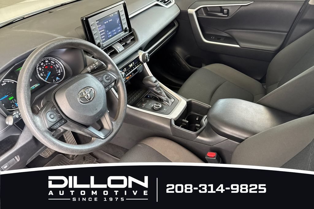 Used 2022 Toyota RAV4 LE AWD/4WD image 10