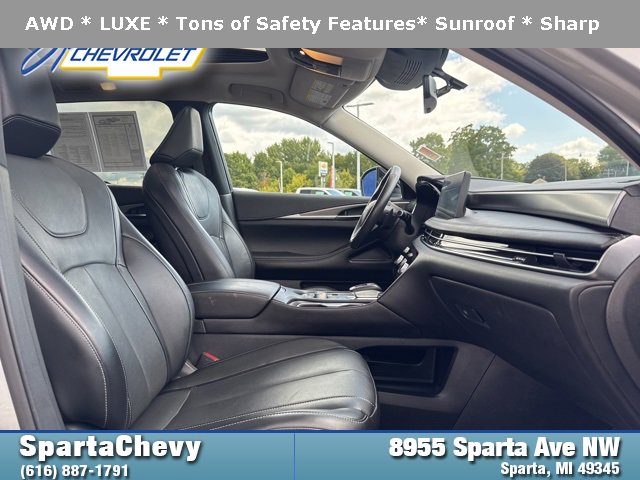 Used 2023 INFINITI QX60 Luxe image 19