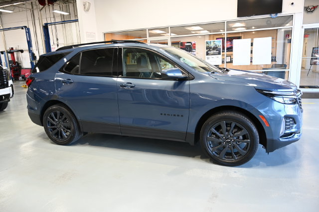 Used 2024 Chevrolet Equinox RS FWD image 4