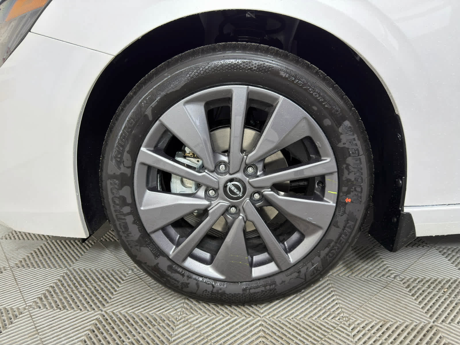 New 2026 Nissan Sentra SL w/ Floor Mat Package image 9