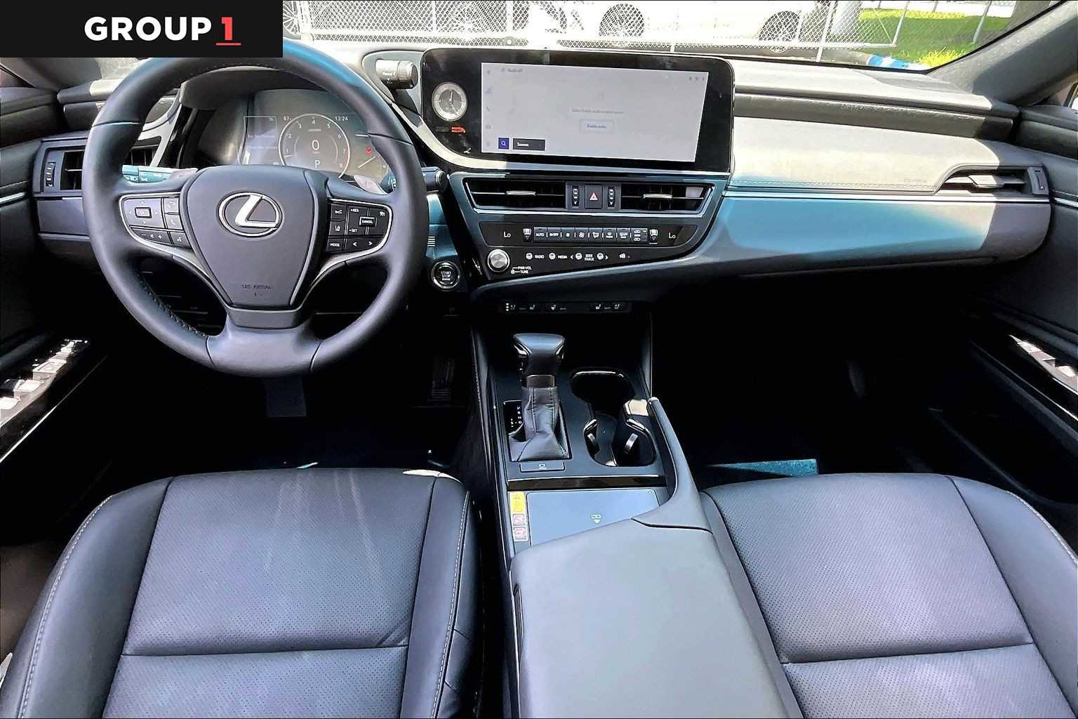 Used 2025 Lexus ES 350 w/ Premium Package FWD image 13