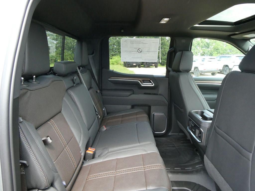 New 2026 Chevrolet Silverado 1500 High Country AWD/4WD image 14