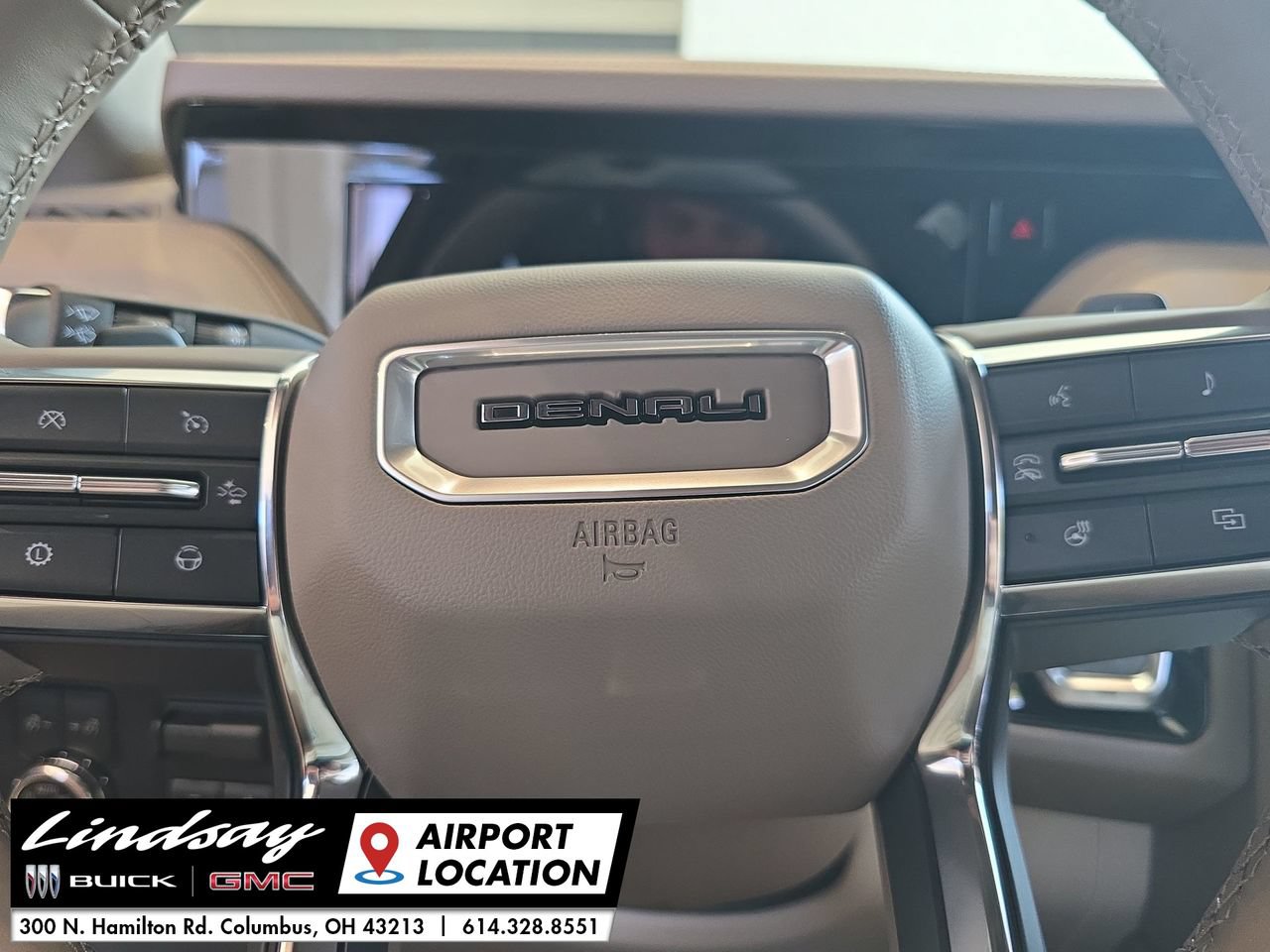 New 2026 GMC Yukon XL Denali w/ Denali Reserve Package AWD/4WD image 3