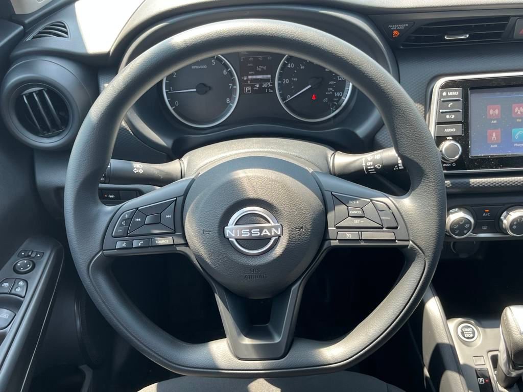 New 2025 Nissan Kicks Play S image 20