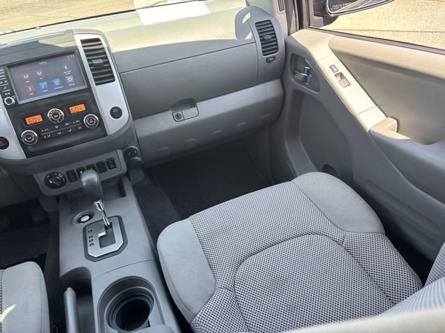 Used 2020 Nissan Frontier SV w/ Midnight Edition Floor Mats AWD/4WD image 16