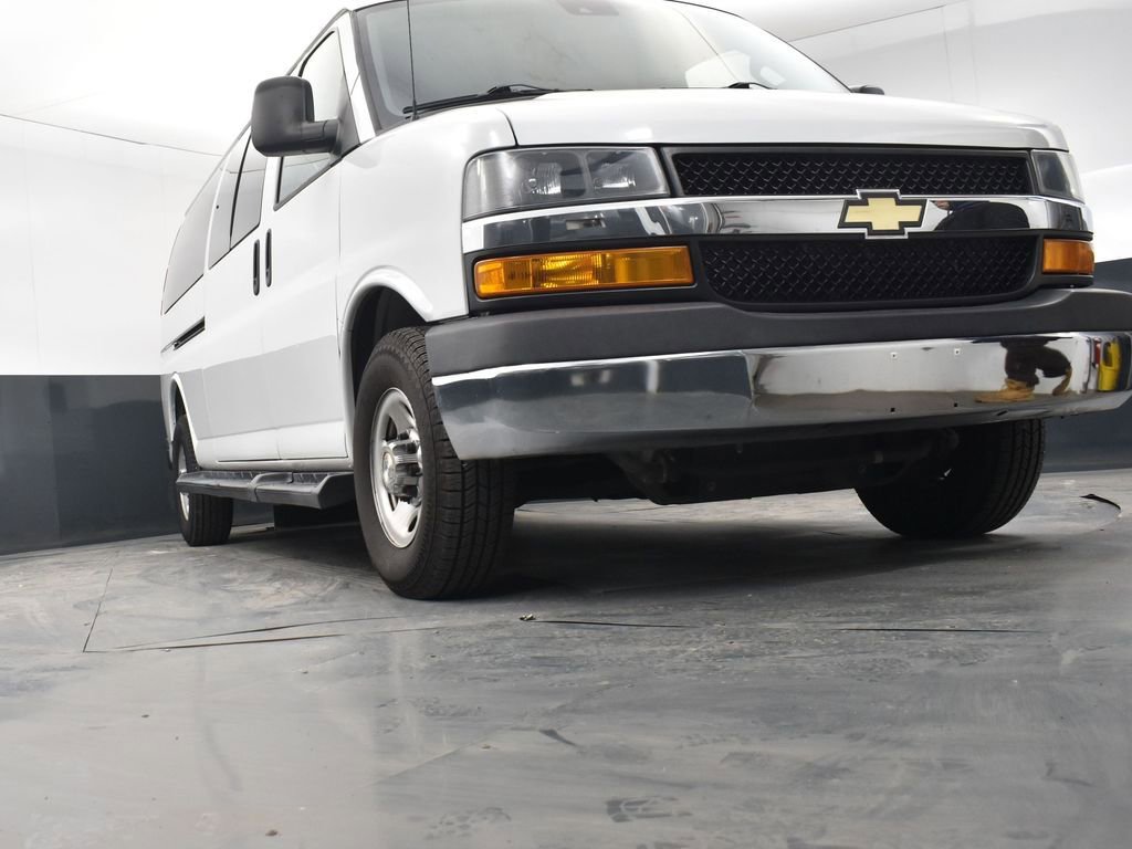 Used 2019 Chevrolet Express 3500 LT w/ LT Preferred Equipment Group image 24