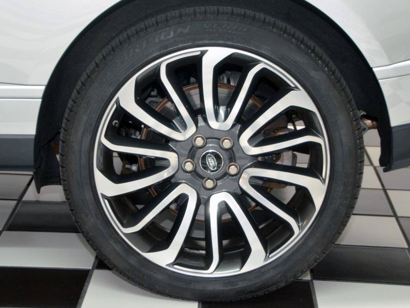 Used 2018 Land Rover Range Rover Supercharged AWD/4WD image 12