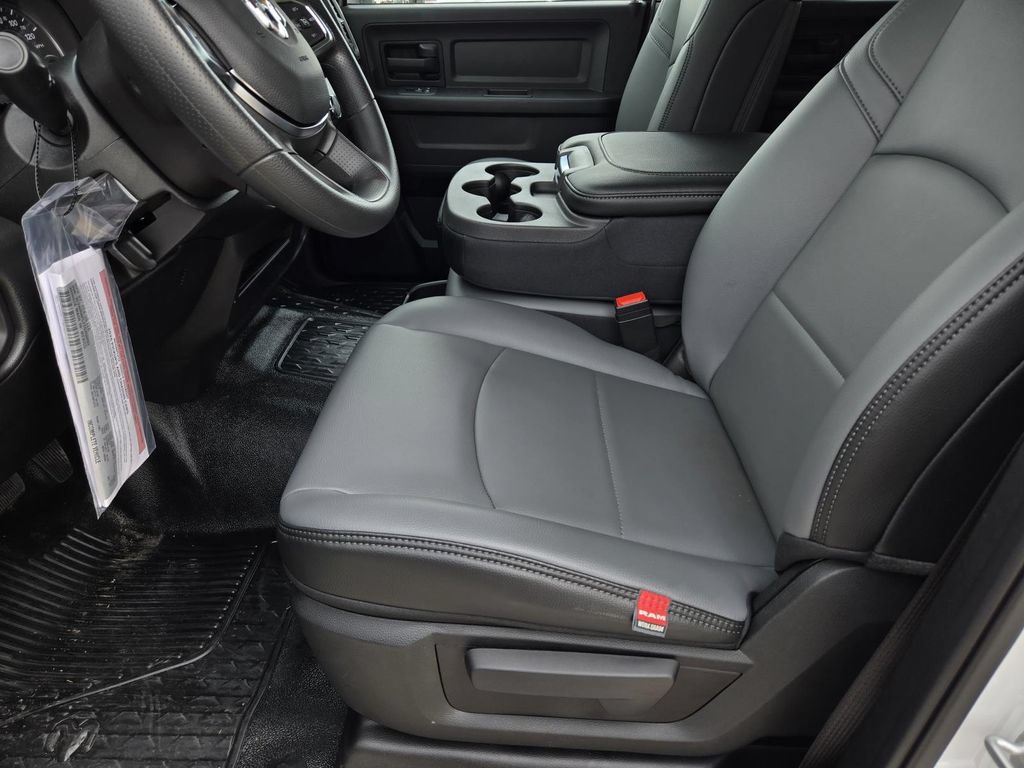 New 2026 RAM 5500 Tradesman AWD/4WD image 18