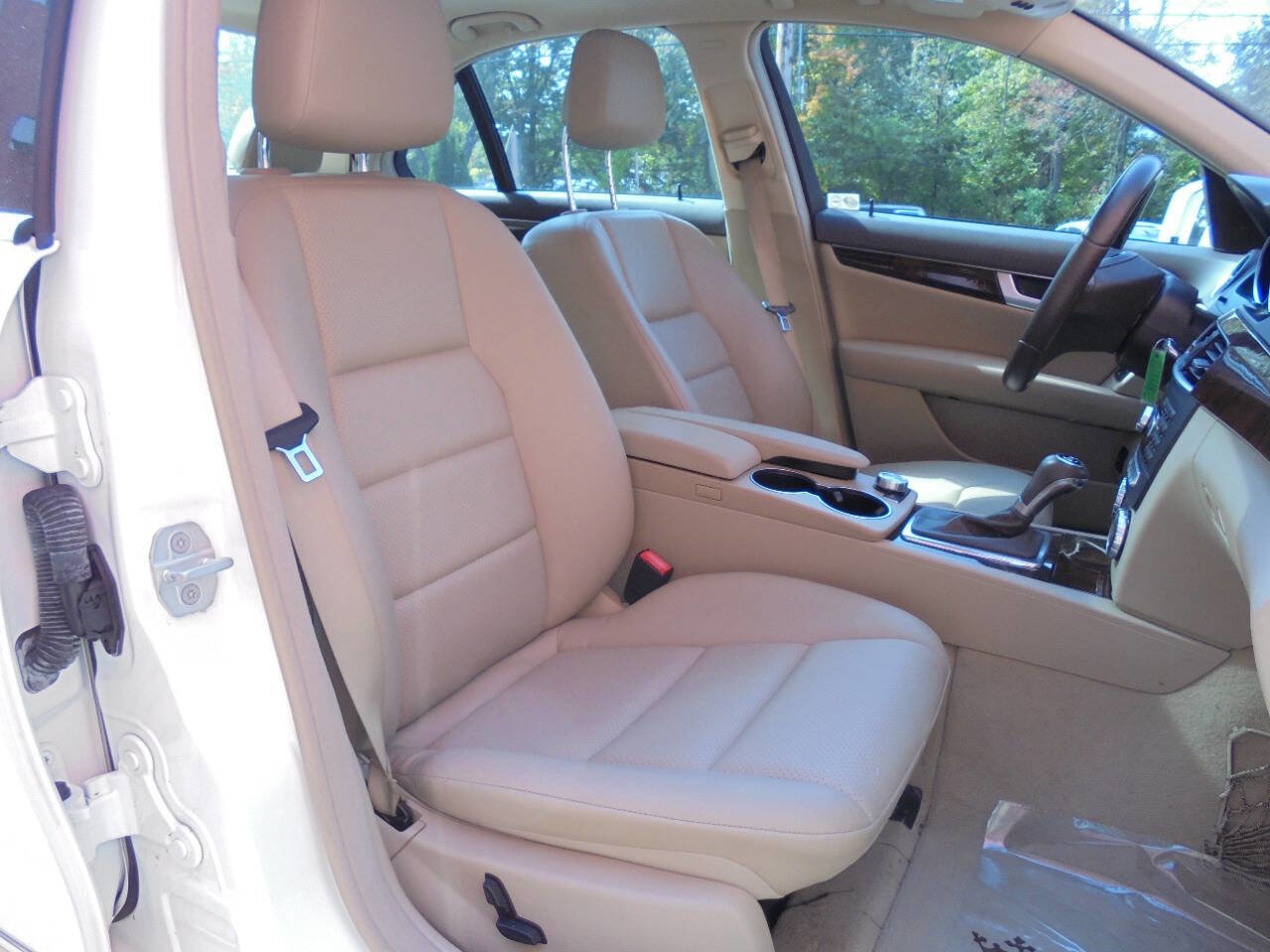 Used 2014 Mercedes-Benz C 300 C 300 Sport 4MATIC AWD 4dr Sed w/ Premium 1 Package image 11