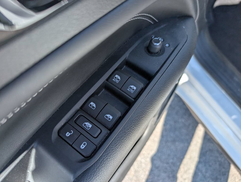 Used 2022 Jeep Compass High Altitude AWD/4WD image 16