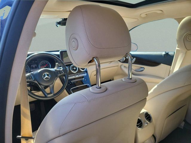 Used 2017 Mercedes-Benz GLC 300 4MATIC Coupe image 11