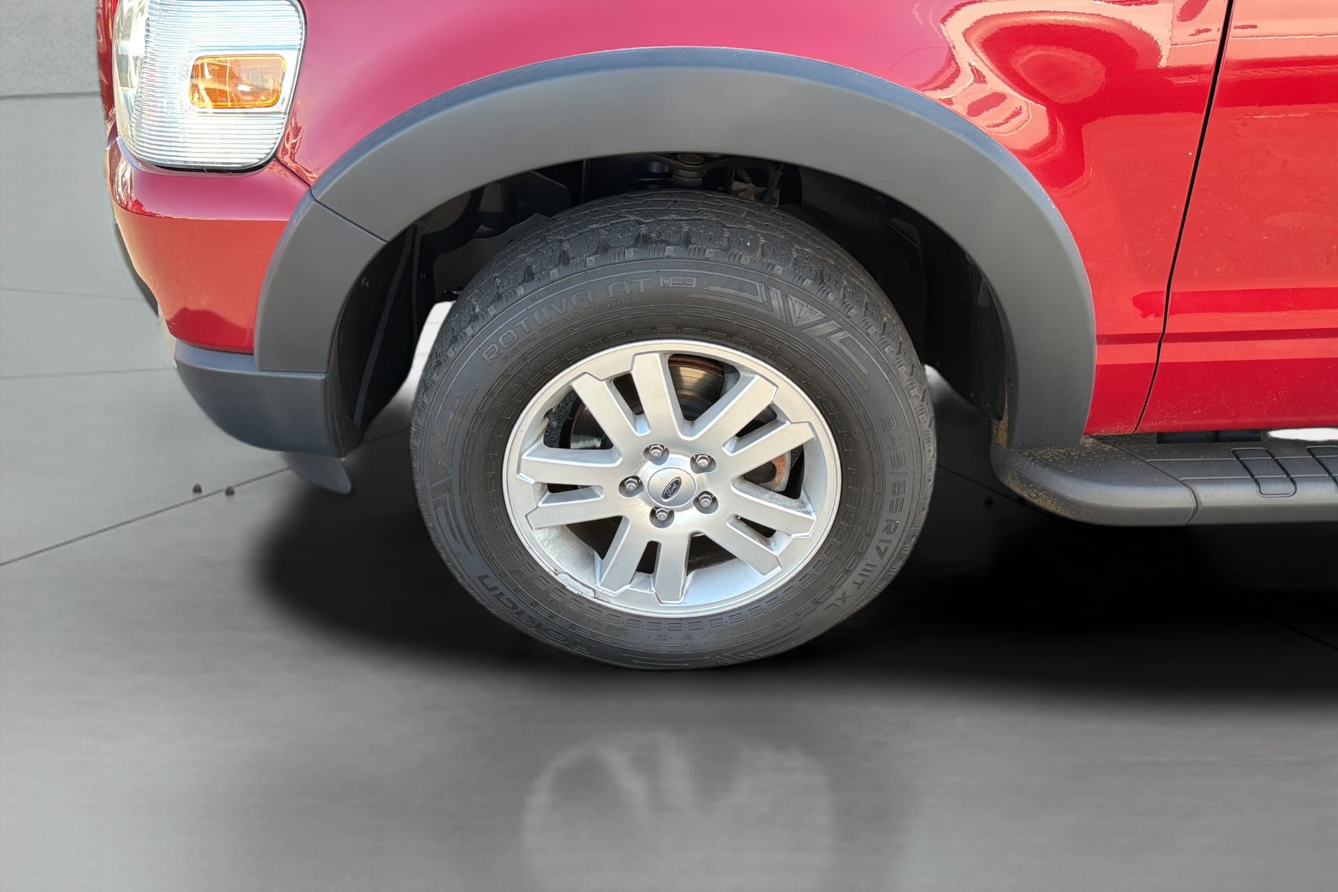 Used 2010 Ford Explorer Sport Trac XLT AWD/4WD image 33